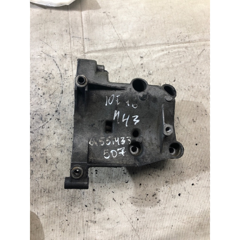 Кронштейн компрессора кондиционера (кронштейны двигателя) BMW 3-series E46 64551433507