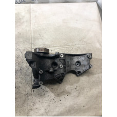 Кронштейн генератора