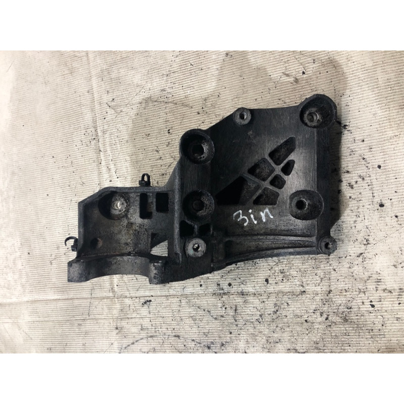 Кронштейн компрессора кондиционера (кронштейны двигателя) Opel Insignia A 2009 2.0 DTH 1854964