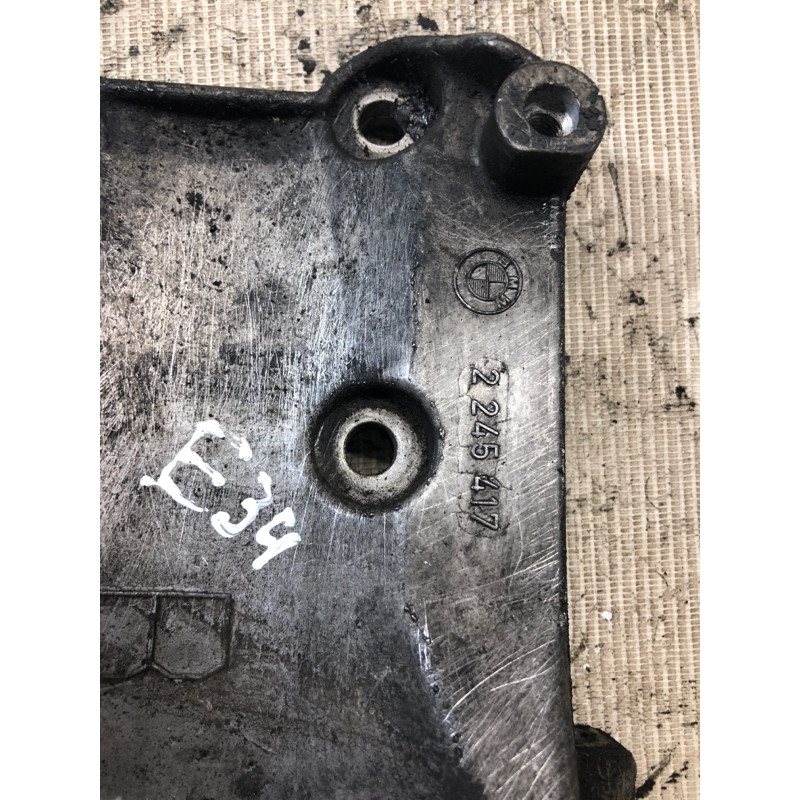 Кронштейн компрессора кондиционера (кронштейны двигателя) BMW 5-series E34 64552245412