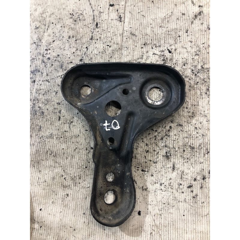 Кронштейн (двигатель и элементы) Mazda 6 GG 2004 2.0 RF5