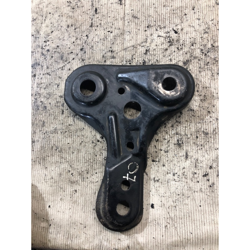 Кронштейн (двигатель и элементы) Mazda 6 GG 2004 2.0 RF5