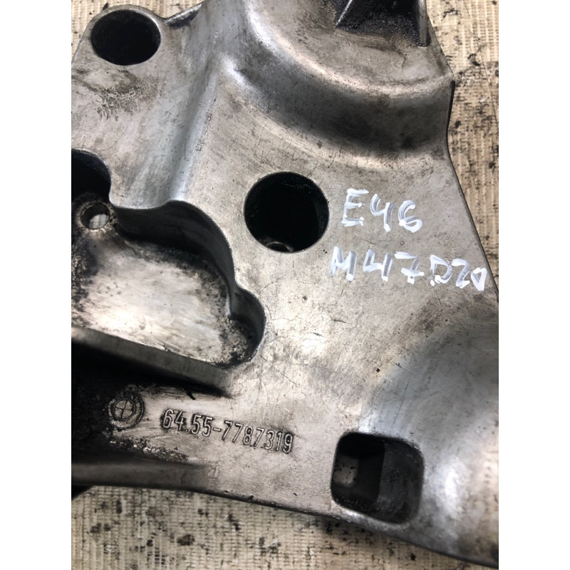 Кронштейн компрессора кондиционера (кронштейны двигателя) BMW 3-series E46 64557787319