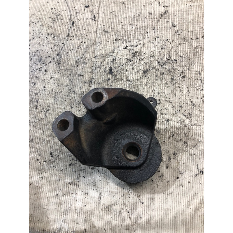 Кронштейн (двигатель и элементы) Mazda 6 GG 2007 2.0 RF7J