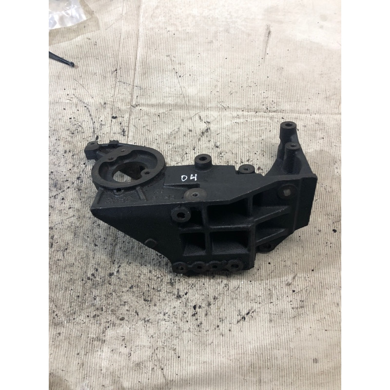 Кронштейн (двигатель и элементы) Mazda 6 GG 2002 2.0 RF5