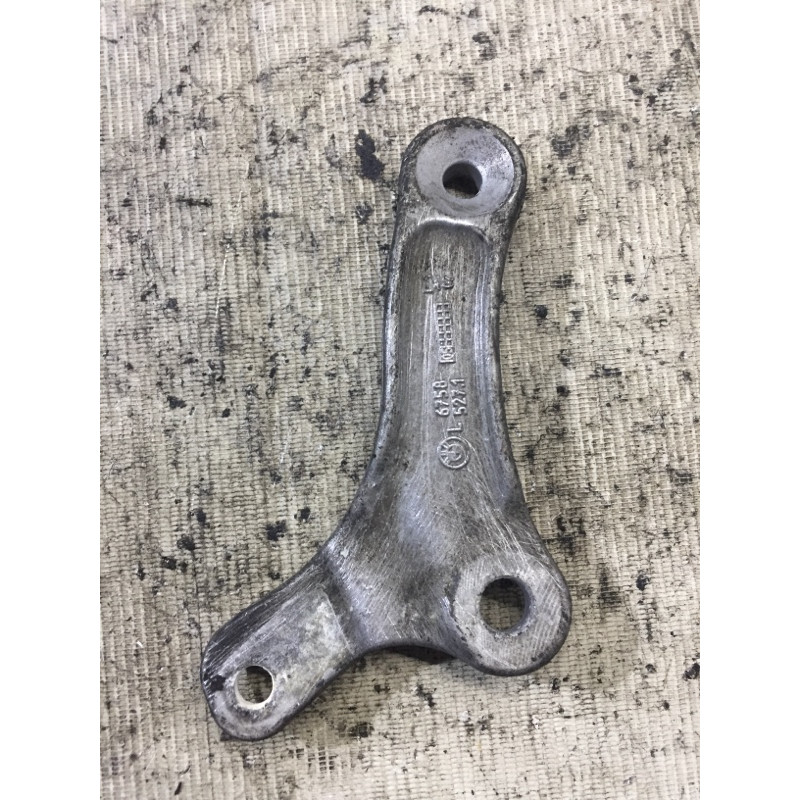 Кронштейн стойки стабилизатора (подвеска) BMW 5-series E60 2005 N52B25 31356758527