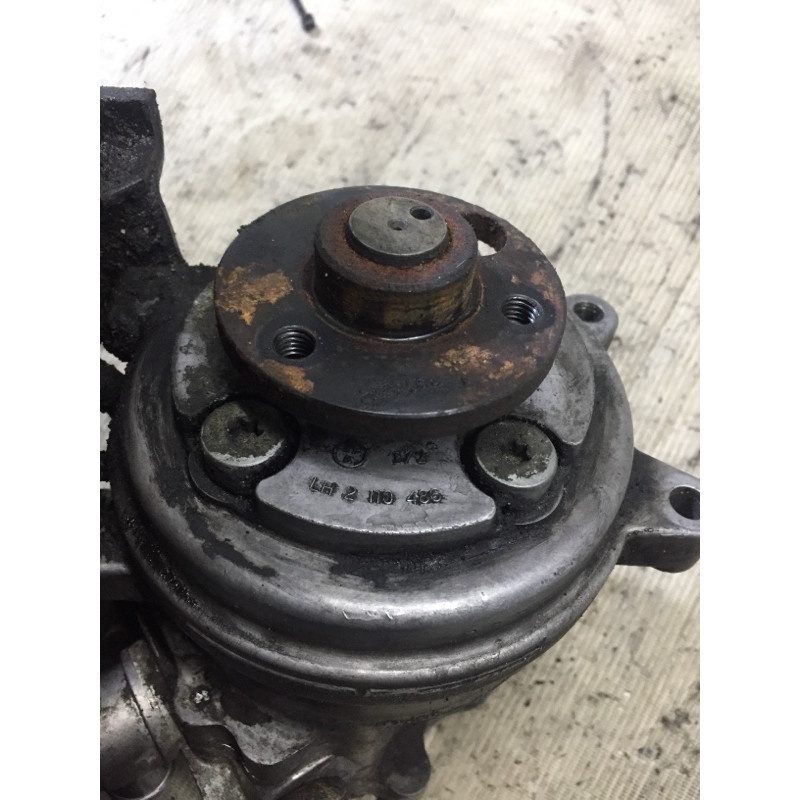 Насос гидроусилителя руля (рулевое управление) BMW 7-series E65 N62B44 32416760070