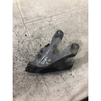 Кріплення подушки двигуна