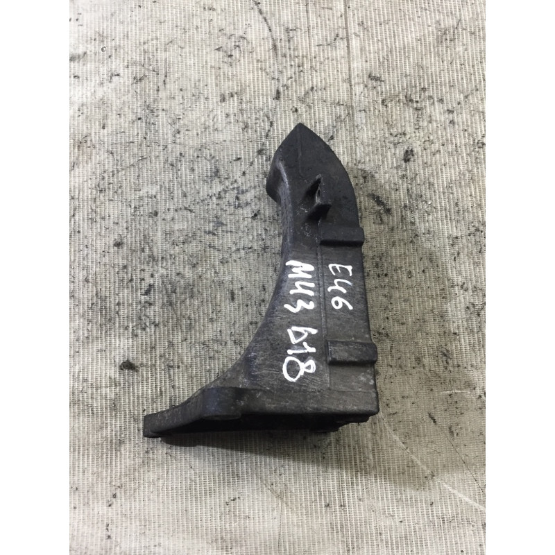 Кронштейн подушки двигателя (кронштейны двигателя) BMW 3-series E46 11811137014