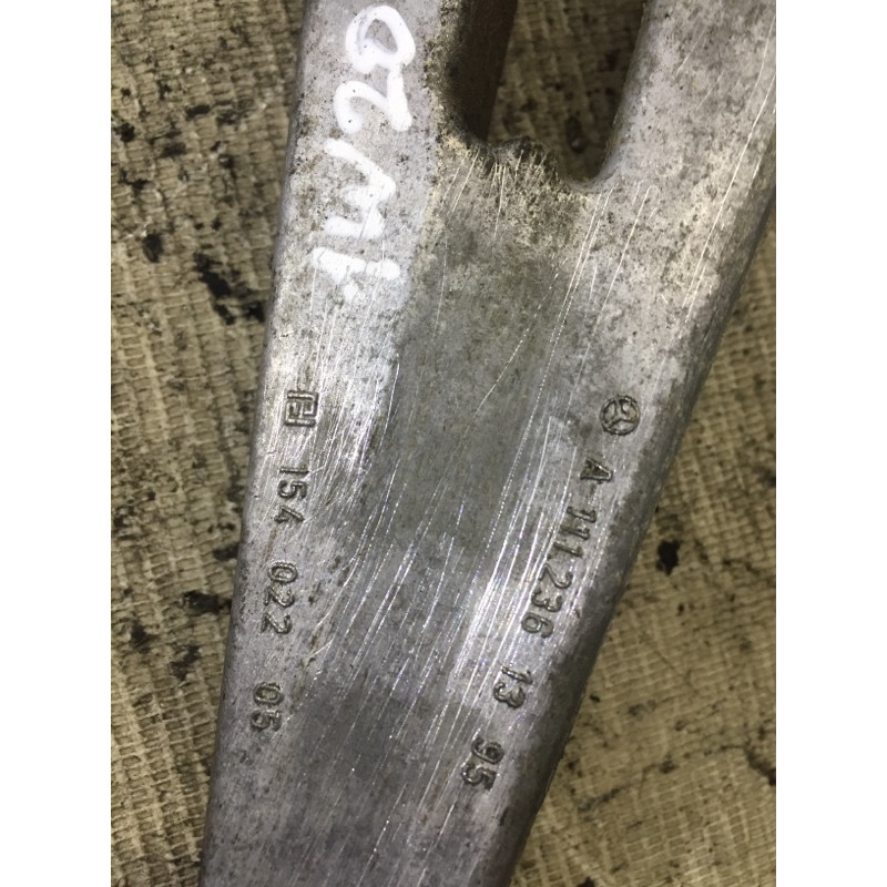 Кронштейн подушки двигателя (кронштейны двигателя) Mercedes-Benz C-class W203 1.8 M111.951 a1112361395