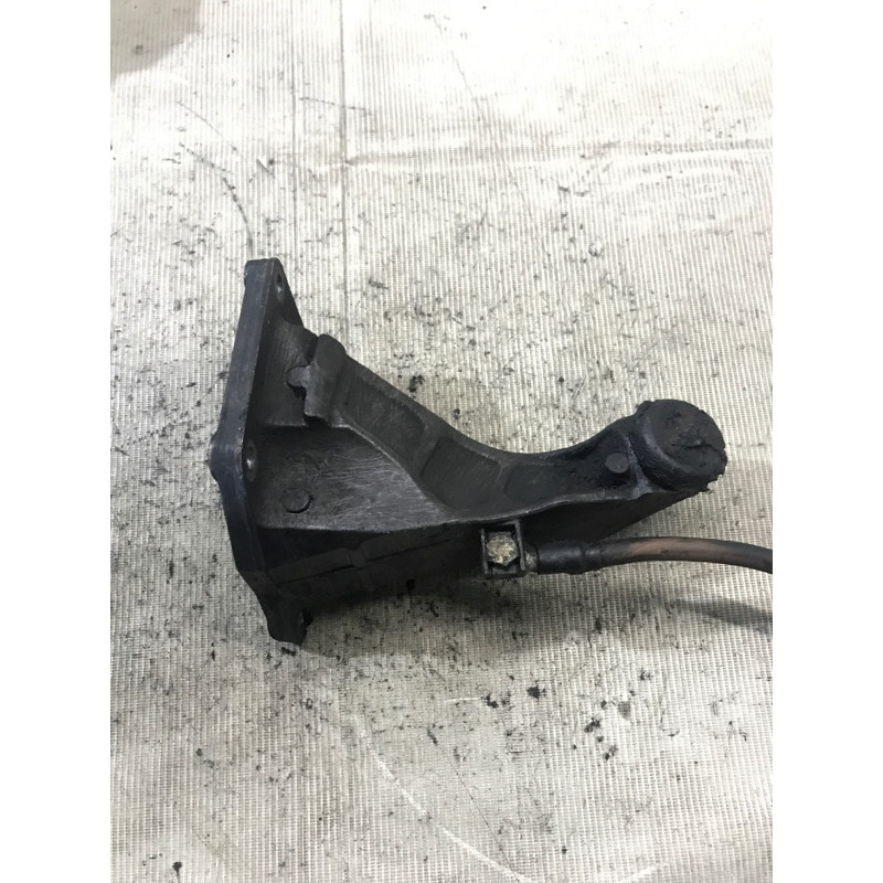 Кронштейн подушки двигателя (кронштейны двигателя) BMW 3-series E46 22116754185