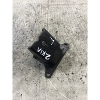 Кріплення подушки двигуна