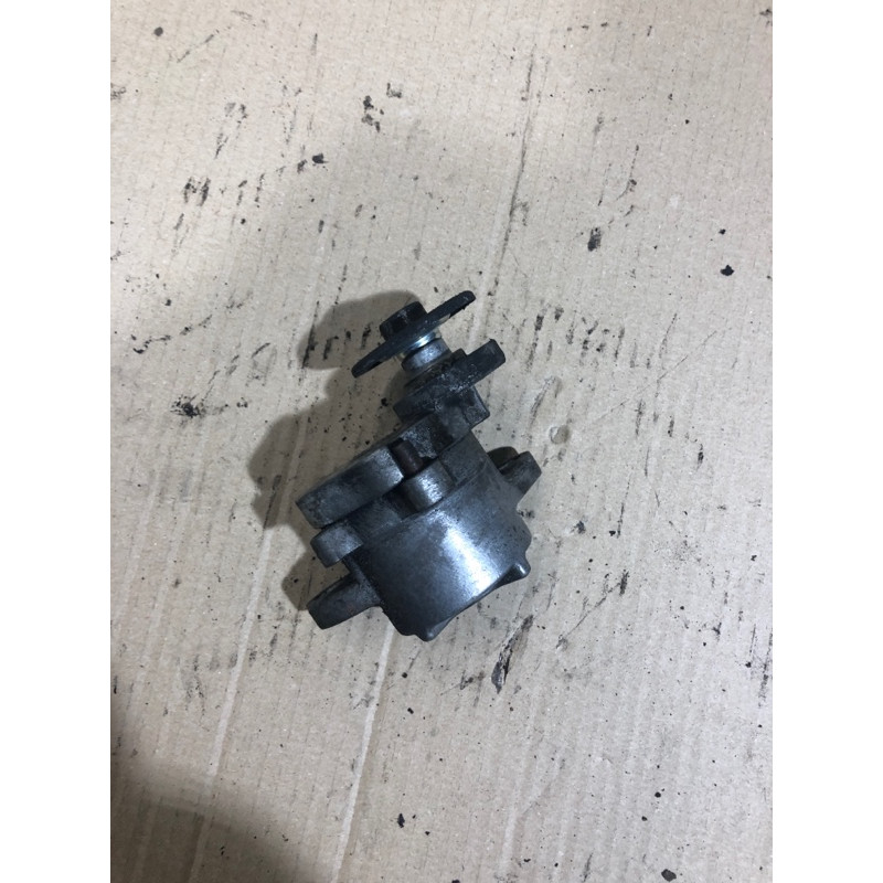 Натяжитель приводного ремня (двигатель и элементы) Opel Insignia A 2009 2.0 DTH 55562864