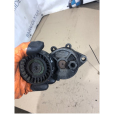 Натяжитель приводного ремня