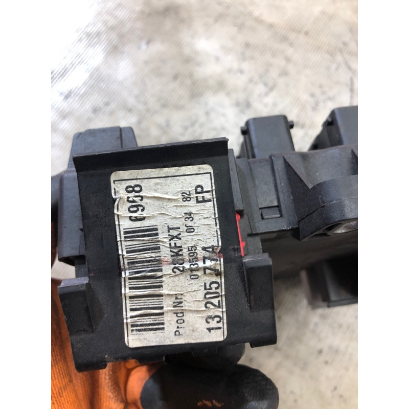Блок предохранителей (электрика) Opel Vectra C 2008 1.9 D 13205774