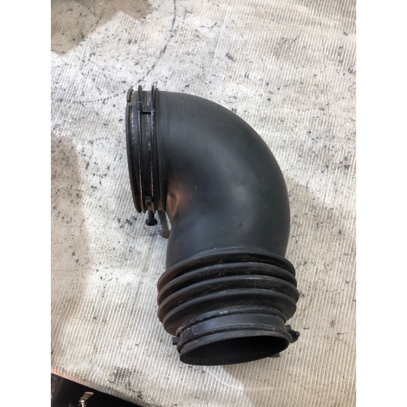 Гофра расходомера (впускная система) KIA Sorento BL 2007 2.5 CRDI 282103e700