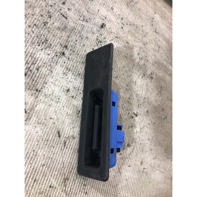 Замок багажника (кузов и элементы) BMW 5-series F10 2013 N47D20 51247368752