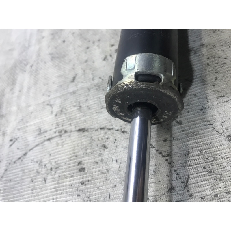 Амортизатор (подвеска) Mazda 6 GH 2008 2.0 RF7J GS1D34900E