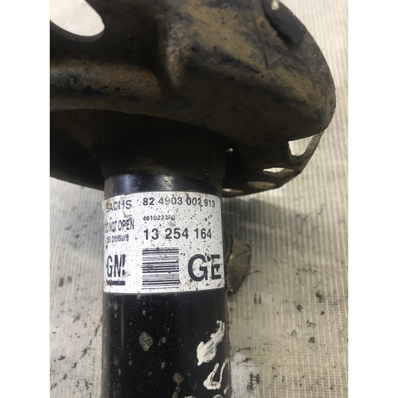 Амортизатор (подвеска) Opel SIGNUM 1 2006 2.2 YH 13254164