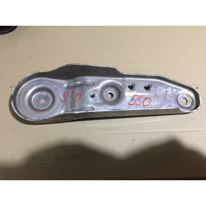Кронштейн (двигун та елементи) BMW 5-series F10 2013 N63B44 33326776149