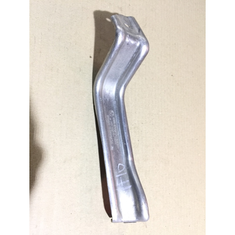 Кронштейн (двигатель и элементы) BMW 5-series F10 2013 N63B44 51487185209