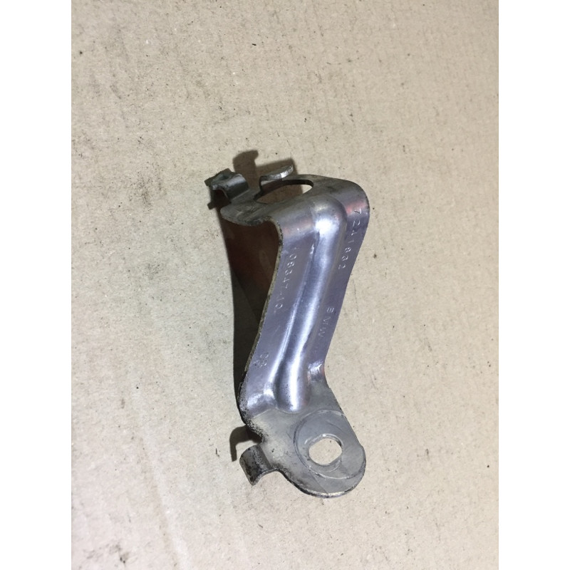 Кронштейн облицовки днища кузова (кузов и элементы) BMW 3-series F30 2013 N26B20 51 75 7 241 832