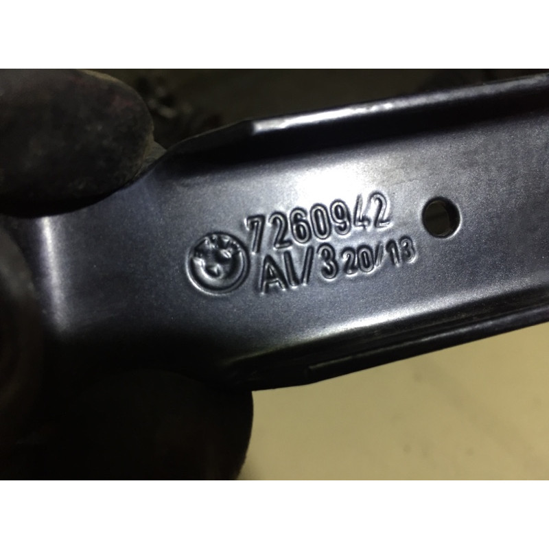 Кріплення паливного бака (паливна система) BMW 3-series F30 2013 N26B20 16 11 7 260 942