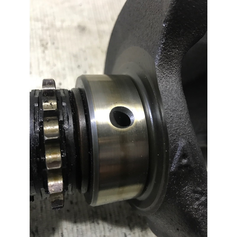 Коленвал (двигатель и элементы) BMW 3-series E36 11211705852