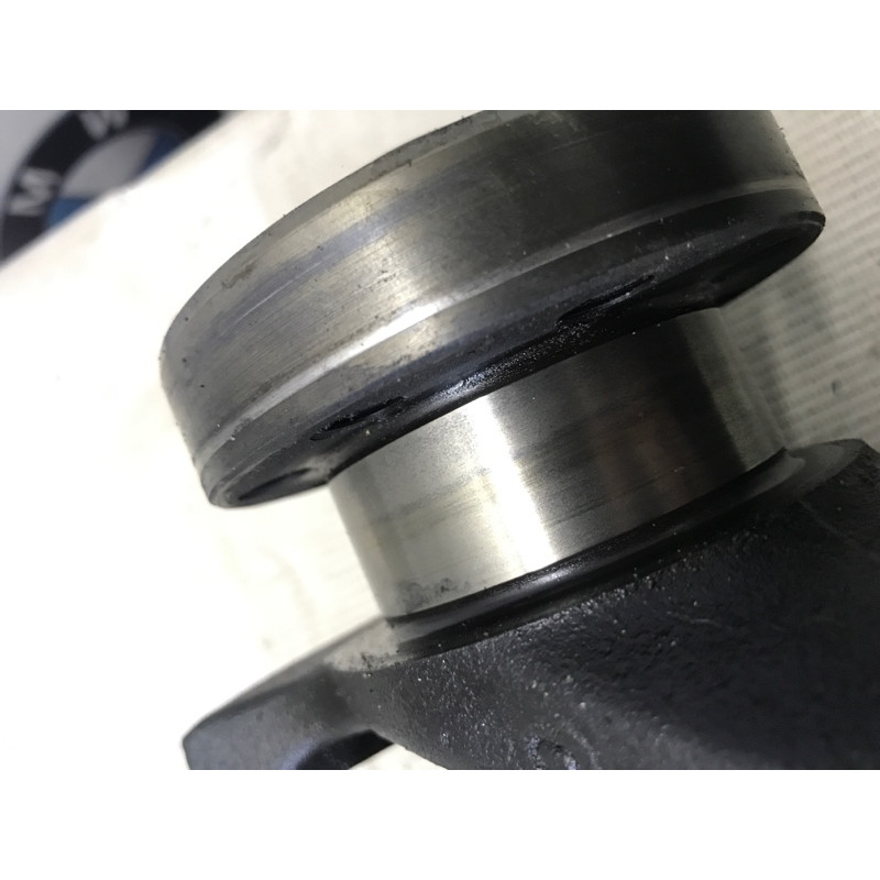 Коленвал (двигатель и элементы) BMW 3-series E36 11211705852