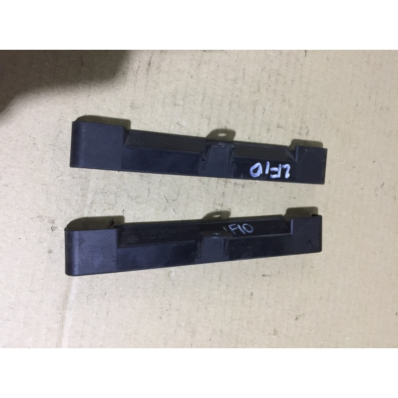 Пластик підкапотний (кузов і елементи) BMW 5-series F10 2013 N63B44 61139227134