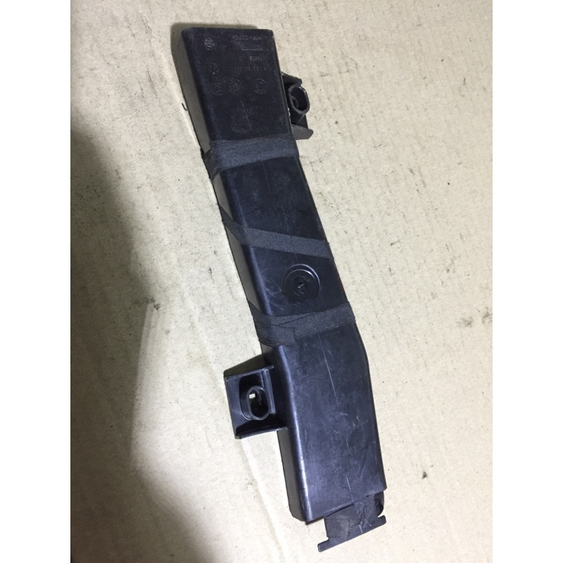 Пластик підкапотний (кузов і елементи) BMW 5-series F10 2013 N47D20 61139168432