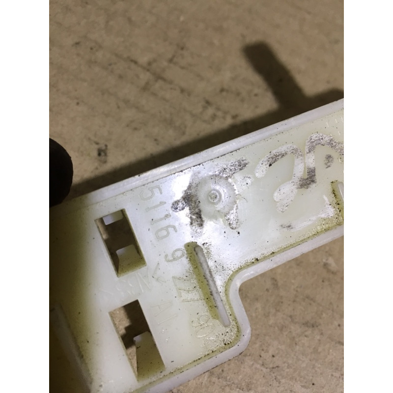 Крепление центральной консоли (салон) BMW 3-series F30 2013 N26B20 51169227904