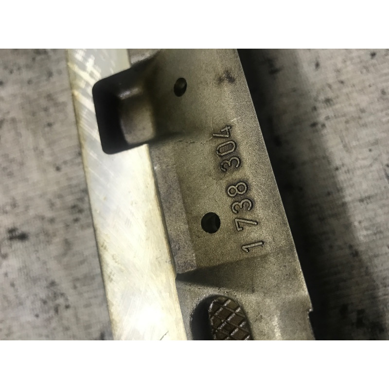 Опорная планка распредвала (двигатель и элементы) BMW 5-series E34 1738304