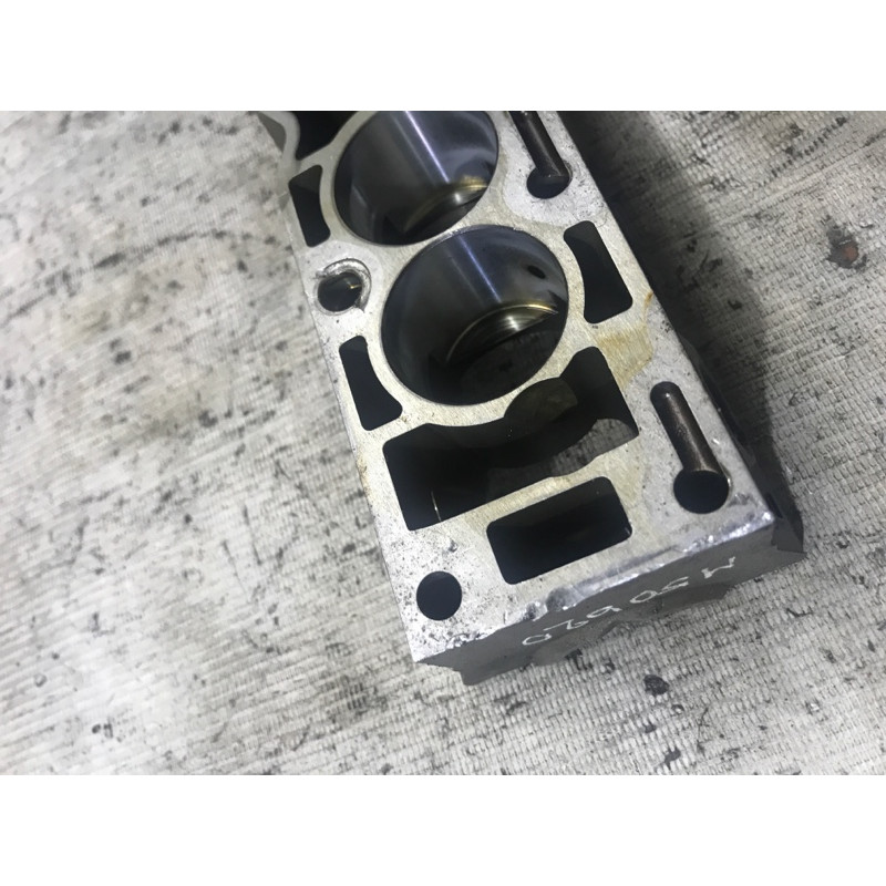 Опорная планка распредвала (двигатель и элементы) BMW 5-series E34 1738304