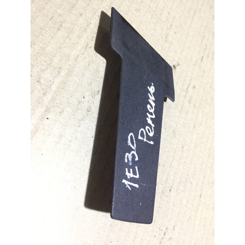 Заглушка центральной стойки (салон) BMW 3-series E30 M21d24 51431916681