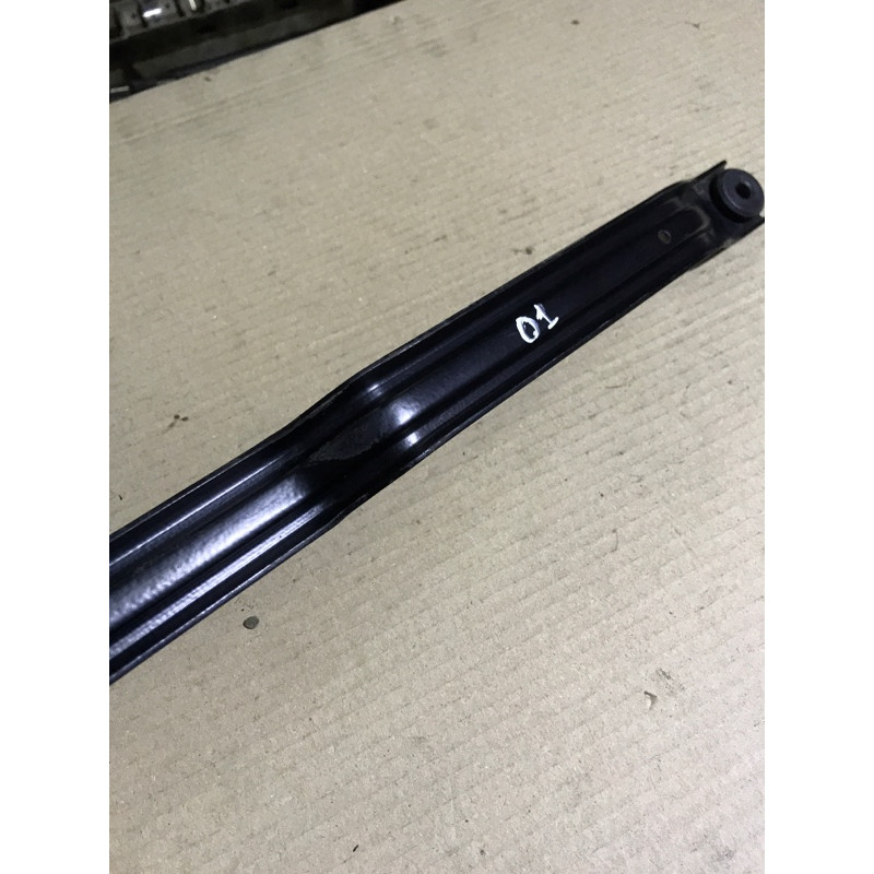 Крепление топливного бака (топливная система) BMW 3-series F30 16 11 7 260 945