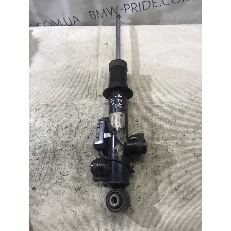 Амортизатор (подвеска) BMW 5-series F10 2013 N63B44 37126796859