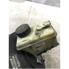 Бачок тормозной жидкости