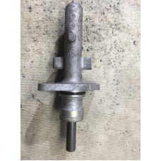 Главный тормозной цилиндр