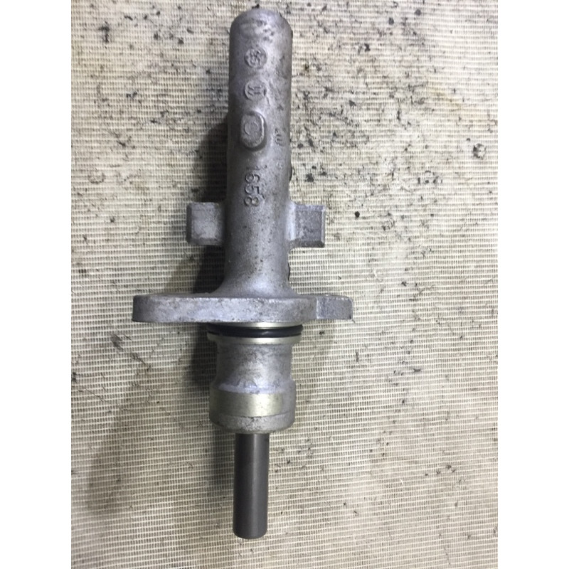 Главный тормозной цилиндр (тормозная система) BMW 5-series E39 34311165543