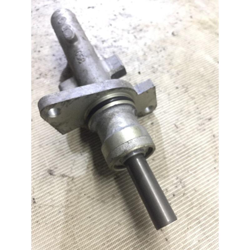 Главный тормозной цилиндр (тормозная система) BMW 5-series E39 34311165543