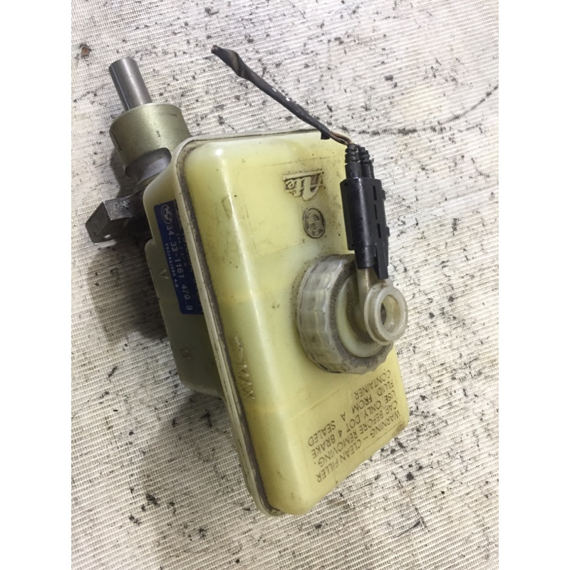 Бачок тормозной жидкости (тормозная система) BMW 3-series E36 1993 M50b20 34321159183