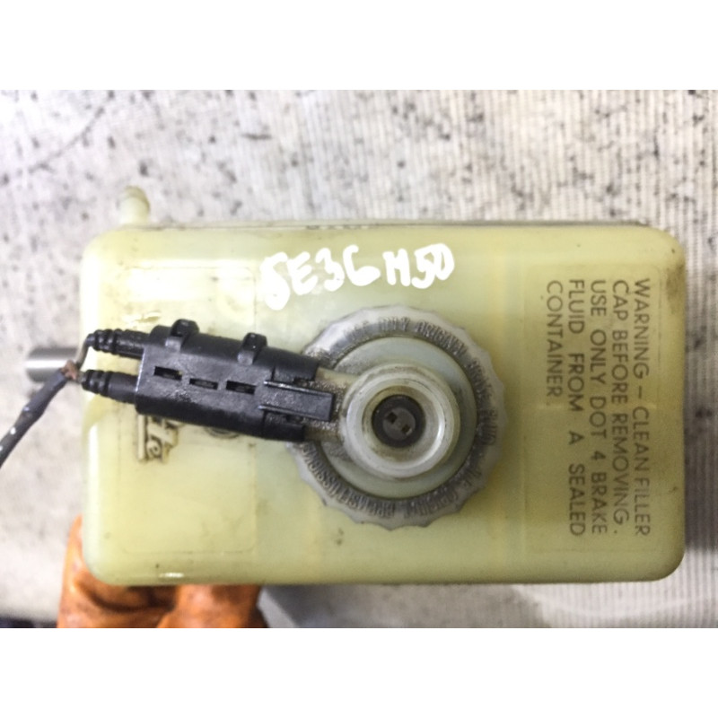 Бачок тормозной жидкости (тормозная система) BMW 3-series E36 1993 M50b20 34321159183