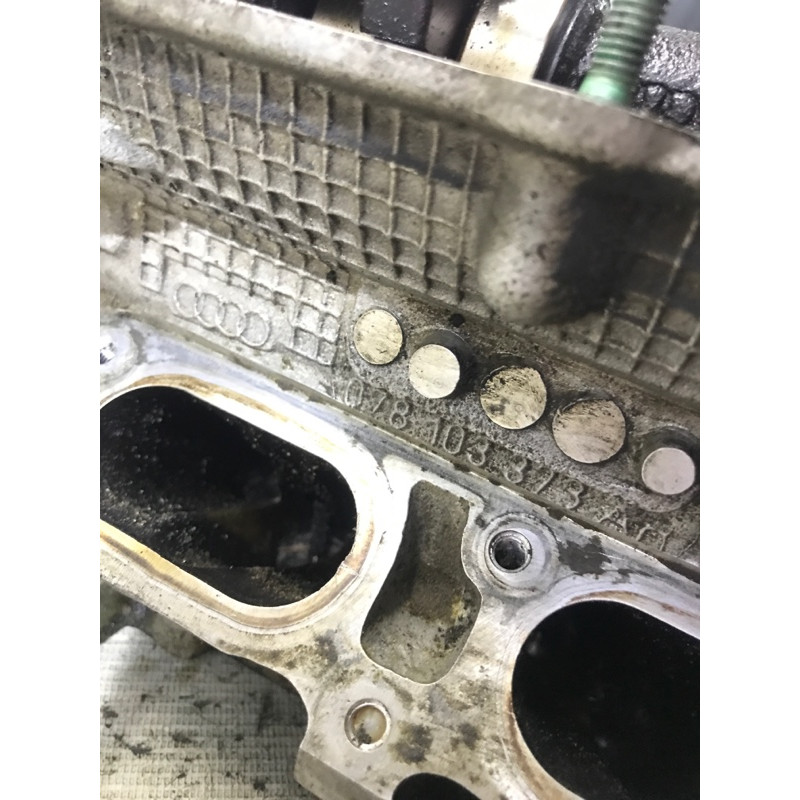 Головка блока цилиндров (двигатель и элементы) AUDI A4 B6 2.4BDV 078103379