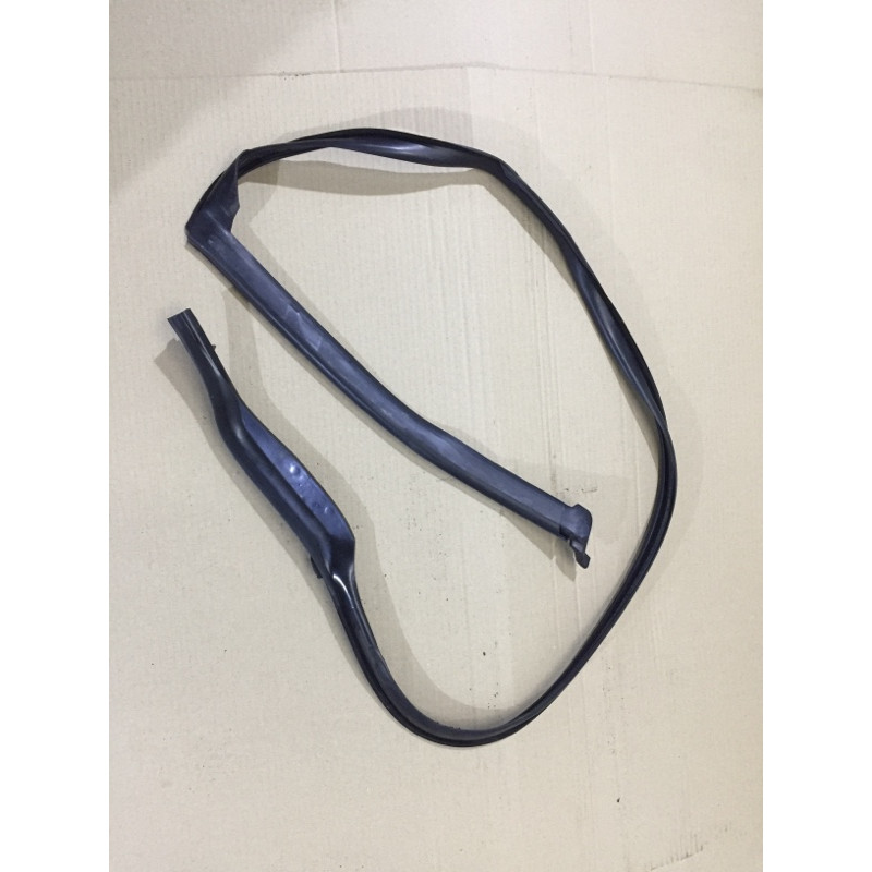 Ущільнювач (кузов і елементи) BMW 5-series F10 2013 N63B44 51 35 7 182 304