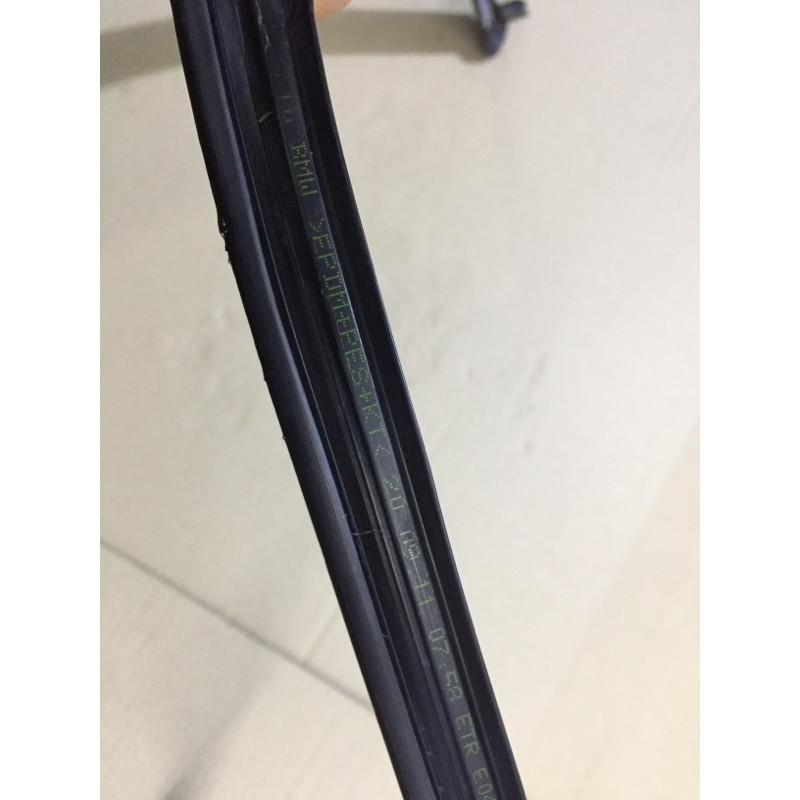 Ущільнювач (кузов і елементи) BMW 5-series F10 2013 N63B44 51 35 7 182 304