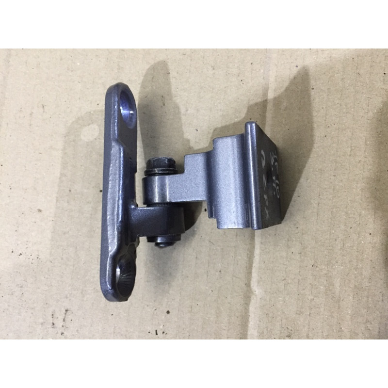 Петля двери (кузов и элементы) BMW 5-series F10 2013 N63B44 7185634
