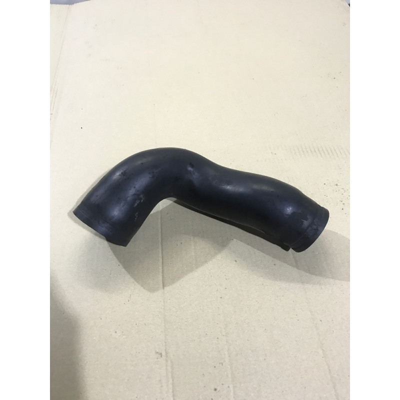 Патрубок воздушного фильтра (впускная система) BMW 5-series E34 13712245739