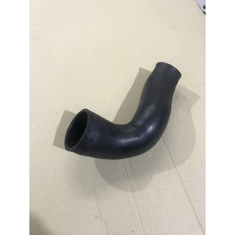 Патрубок воздушного фильтра (впускная система) BMW 5-series E34 13712245739