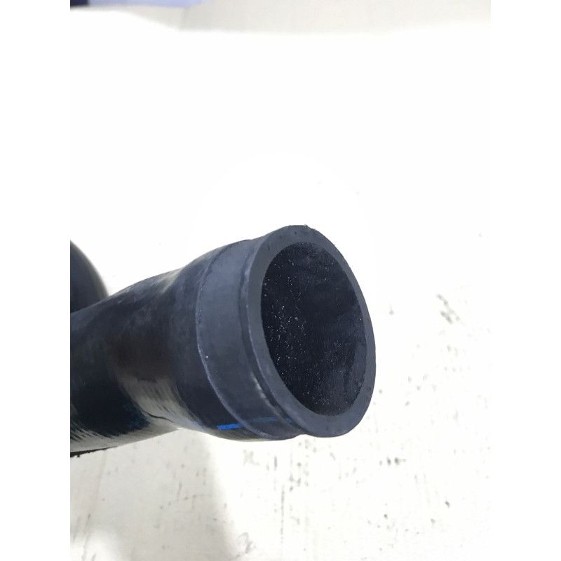 Патрубок (система охлаждения) AUDI A6 C5 2001 2.5 AKE 8D0145746